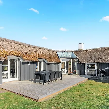 度假居 Ansine - 1-2km From The Sea By Interhome