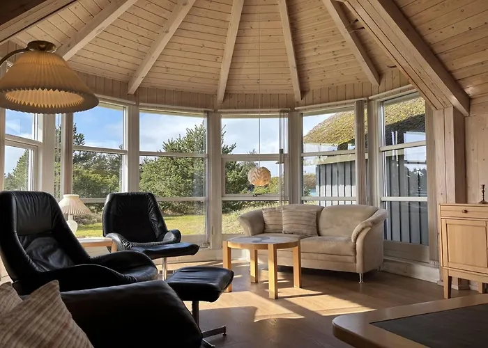 Ansine - 1-2km From The Sea By Interhome *